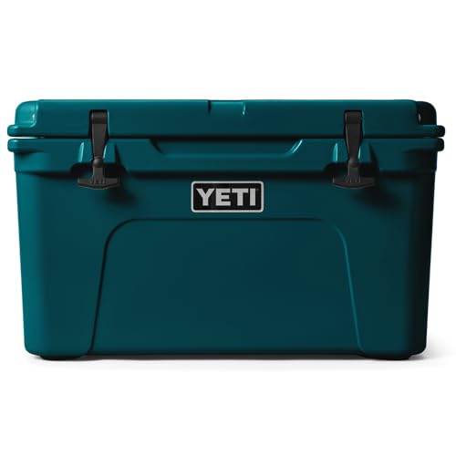 YETI Tundra 45 Cooler 45-Quart Green