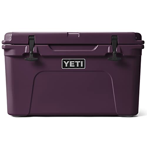 YETI Tundra 45 Cooler 45-Quart Green