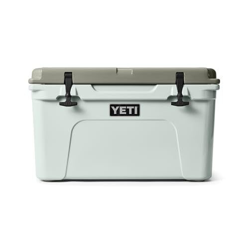 YETI Tundra 45 Cooler 45-Quart Green