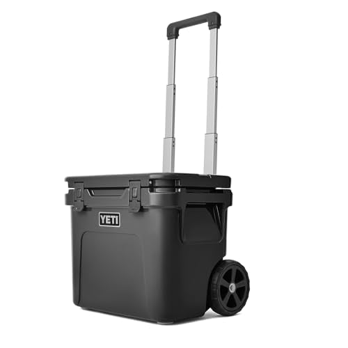 YETI Roadie 32 Wheeled Cooler 32qt Charcoal