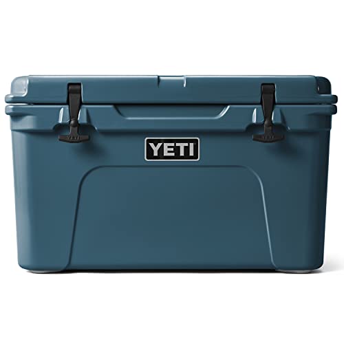 YETI Tundra 45 Cooler 45-Quart Green