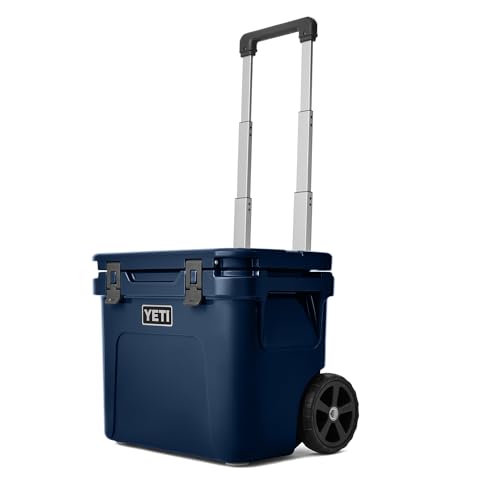 YETI Roadie 32 Wheeled Cooler 32qt Charcoal