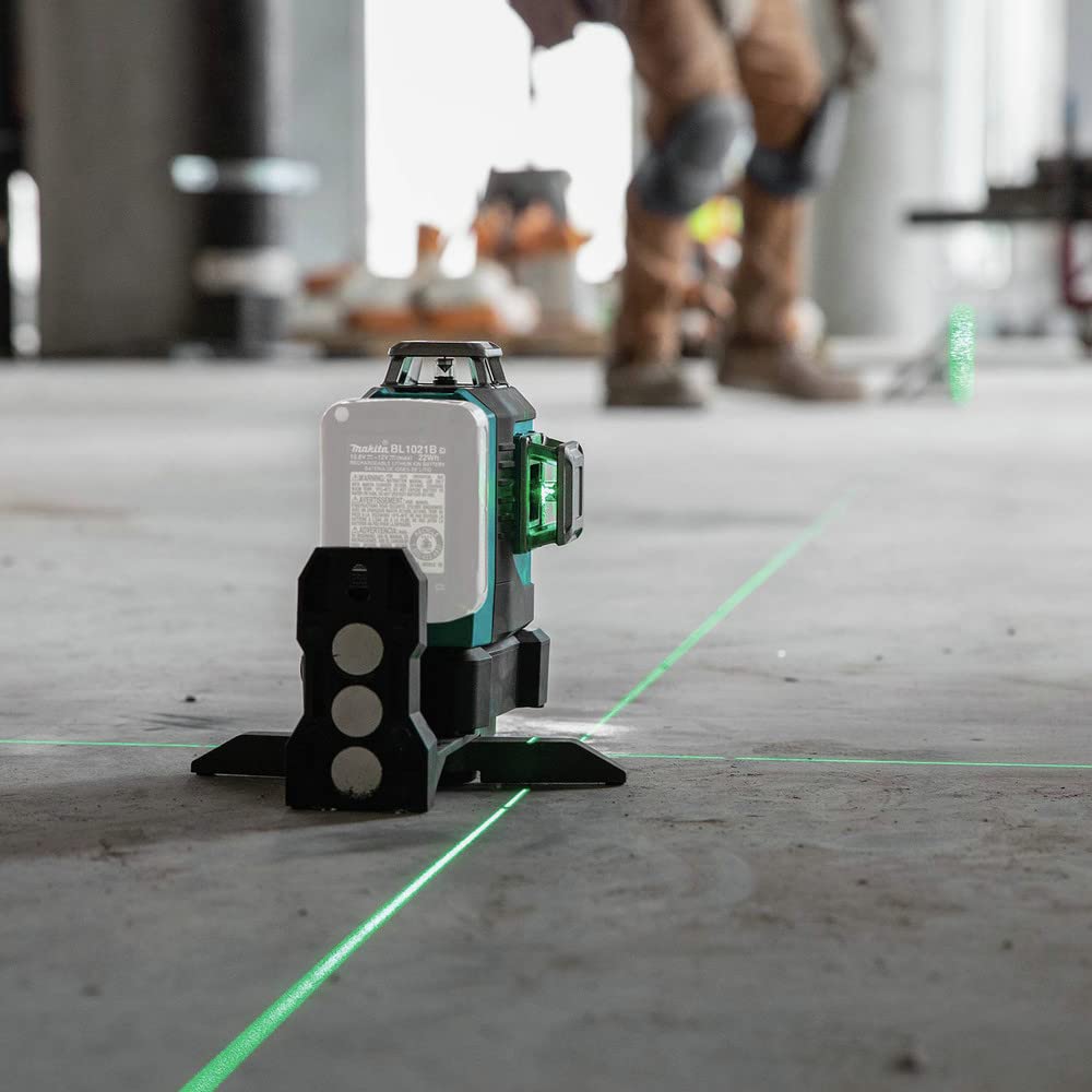 Makita SK700GDZ Max Li-ion CXT Green Multi-Line Laser, Batteries and Charger Not Included, Green, 12 V