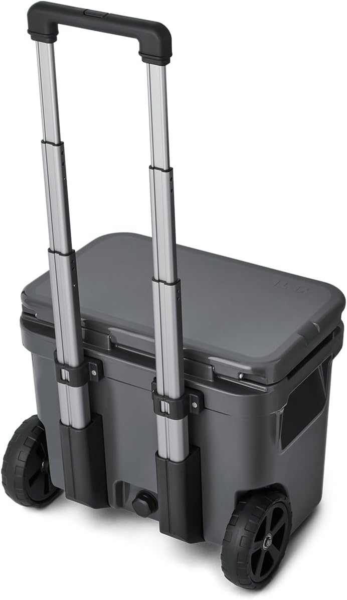 YETI Roadie 32 Wheeled Cooler 32qt Charcoal