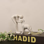 FriyGardcn Dog Sculpture Home Decor Cute Man and Dog Statue Decoration for Office、Living Room、Bedroom、Home， Memory Gifts for Pet Lovers (Sandstone)