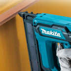 MAKITA DFN350Z Nailer 18GA 18V LXT Multicolor