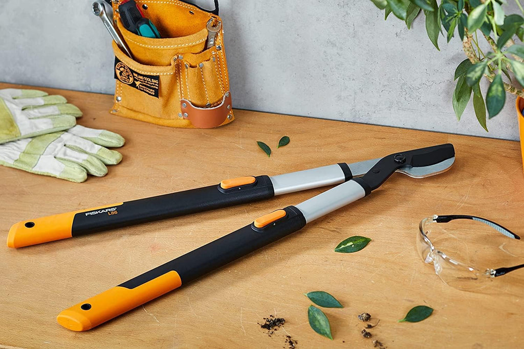 Fiskars SmartFit Telescopic Lopper L86 Pruning Shears