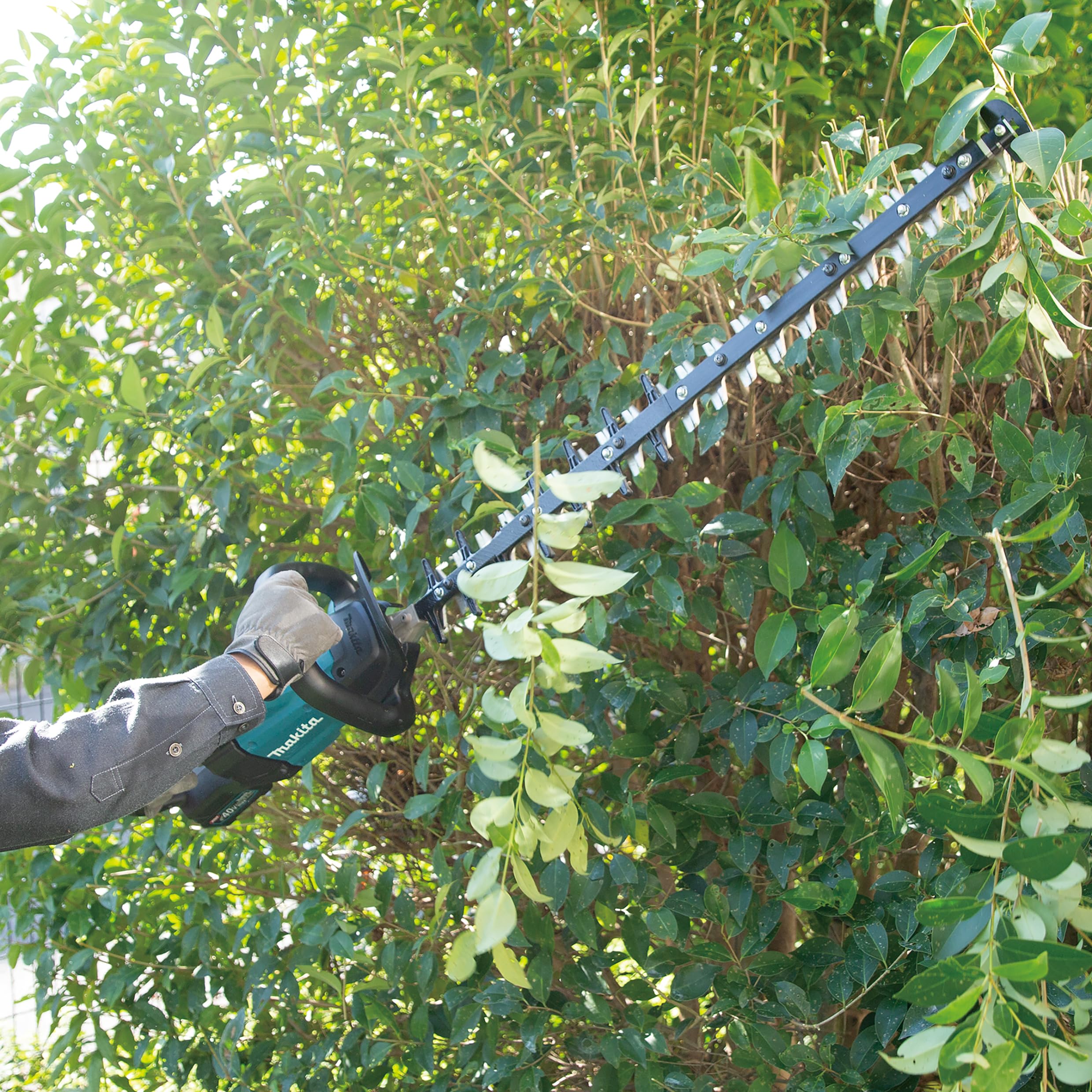 Makita UH007GZ Akku-Heckenschere 75 cm 40V max. (ohne Akku, ohne Ladegerät)