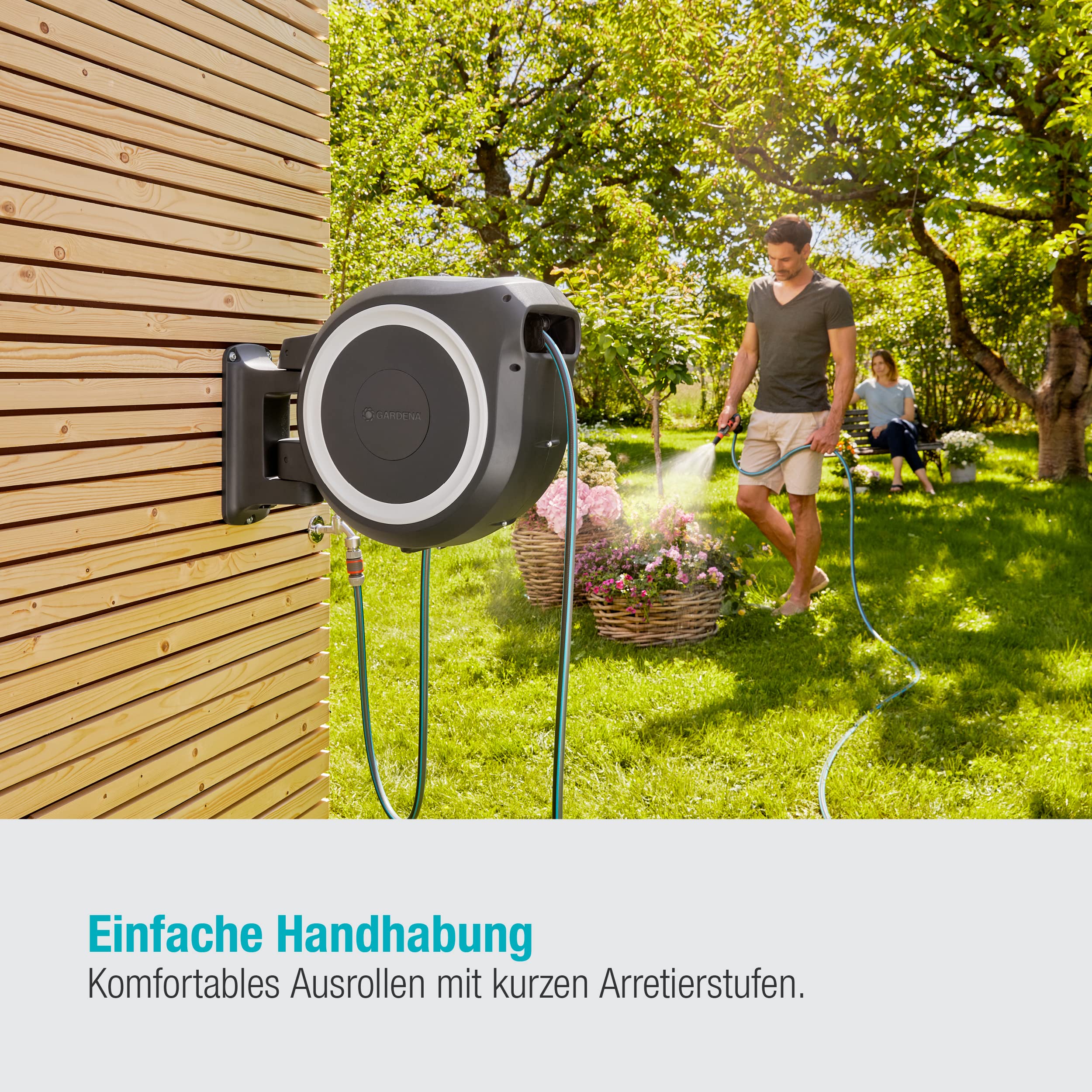 Gardena Wand-Schlauchbox RollUp XL (weiß) 35 m: flexible Bewässerung für große Gärten, Schwenkbare Schlauchbox, inkl. 35 m Gardena Qualitätsschlauch und Montagehilfe (18632-20)